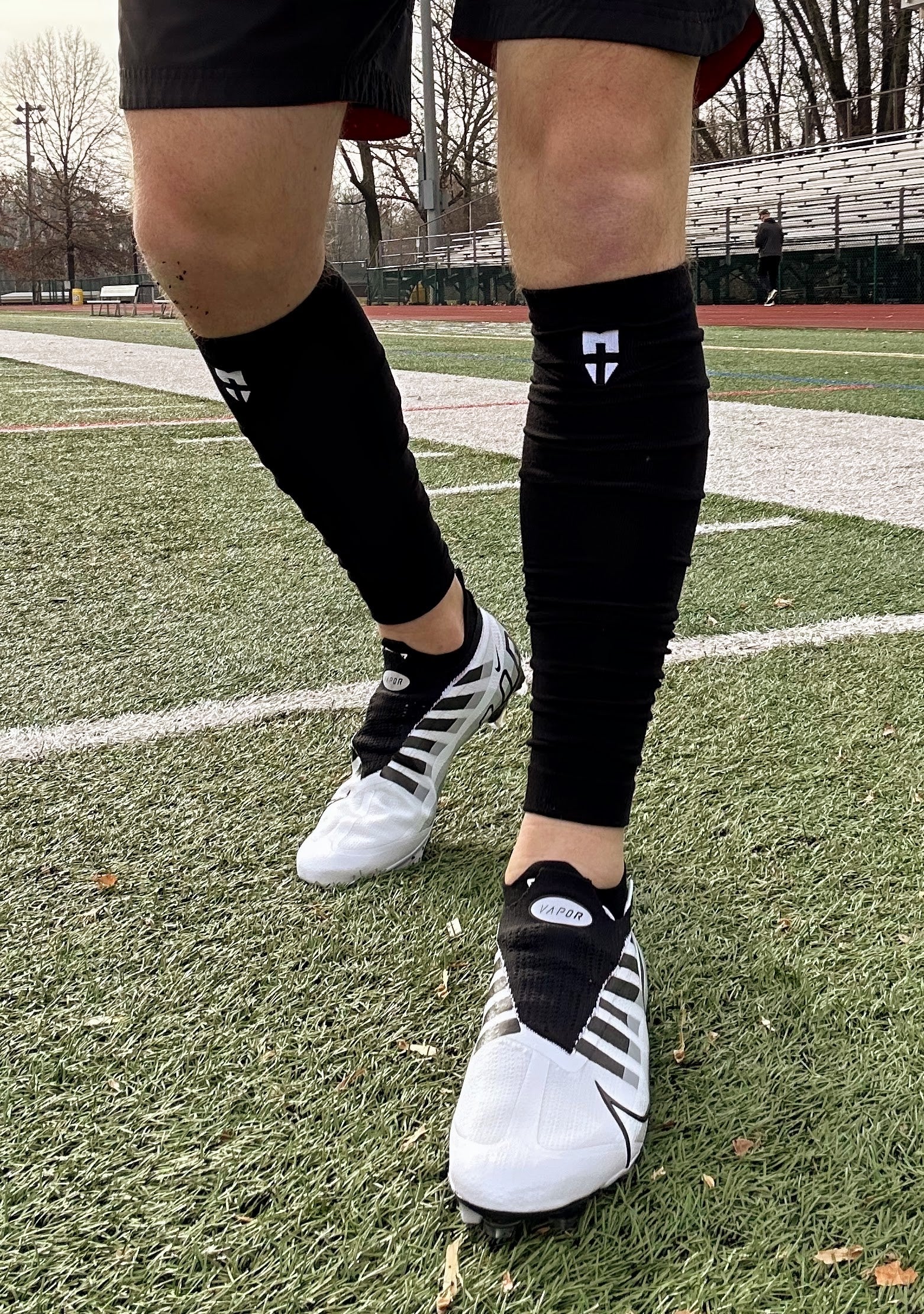 Scrunch Football Leg Sleeves (BLACK)